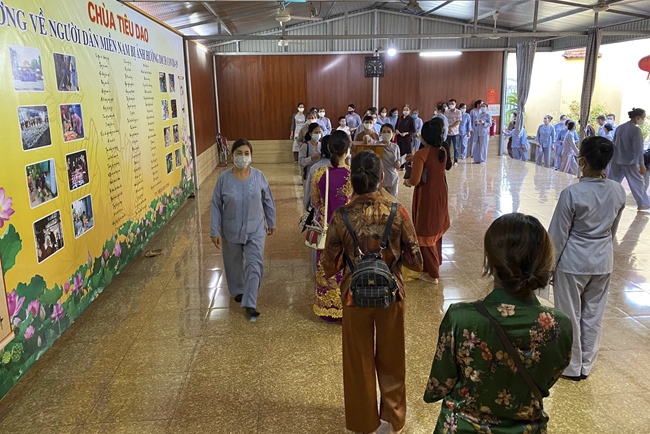 Towards the people in the South affected by Covid 19 of Tieu Dao Pagoda